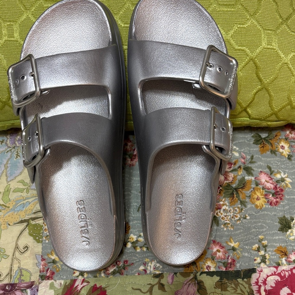 NWT Silver Double-Buckle Slide Sandals